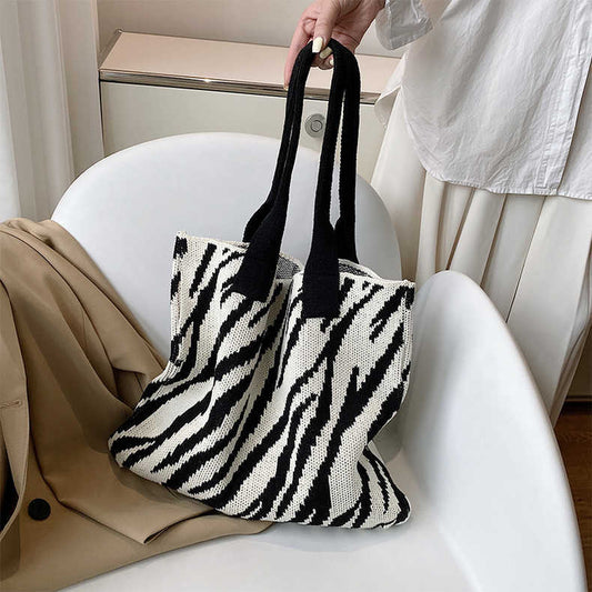 Single Shoulder Zebra Pattern Knitted Bag