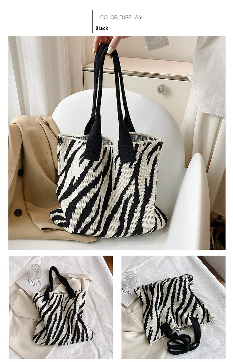 Single Shoulder Zebra Pattern Knitted Bag