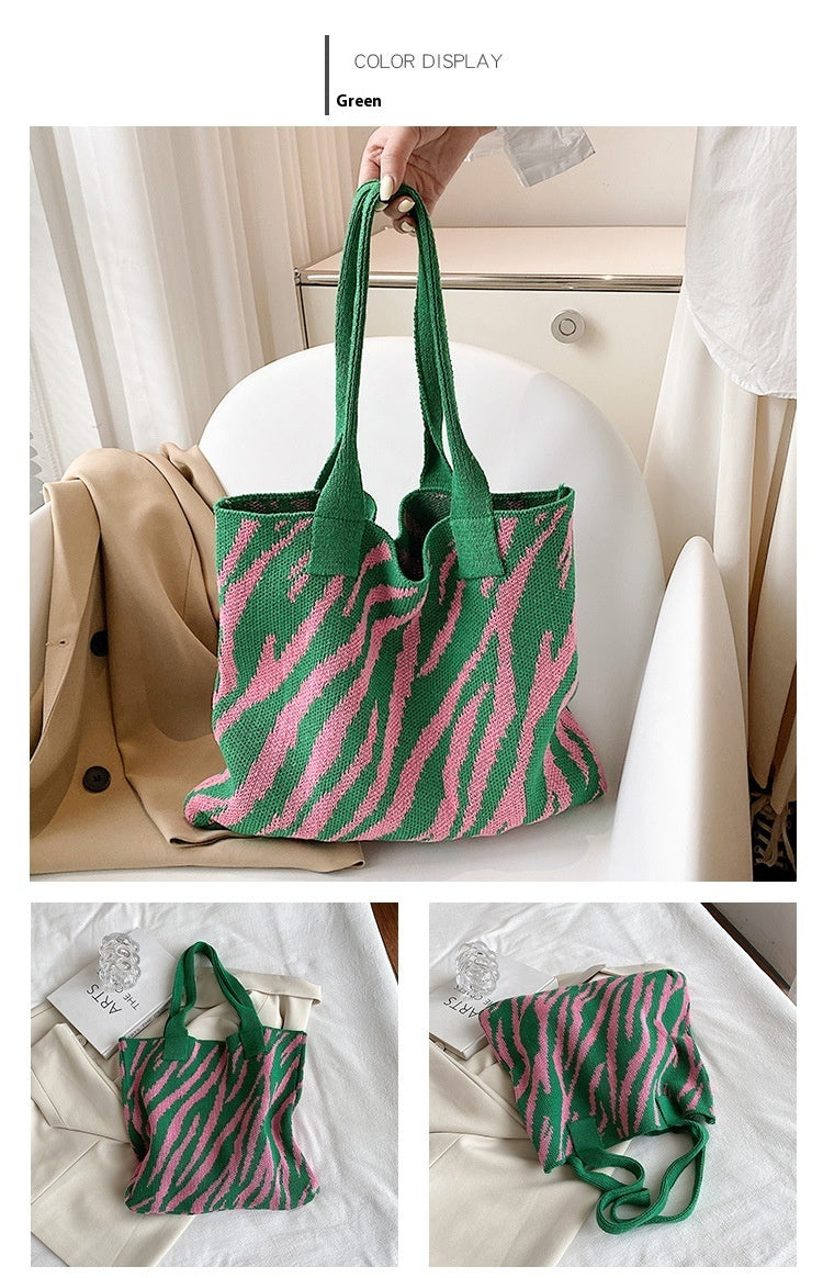 Single Shoulder Zebra Pattern Knitted Bag